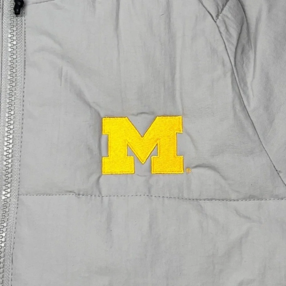 Antigua Puffer Jacket Women L Gray Michigan Wolverines NCAA‎ Hooded Full Zip NWT